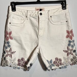 Driftwood White Floral Embroidered Jean Shorts High Waist Sz 26